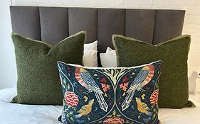 Greenpoint Chic Studio Apartment